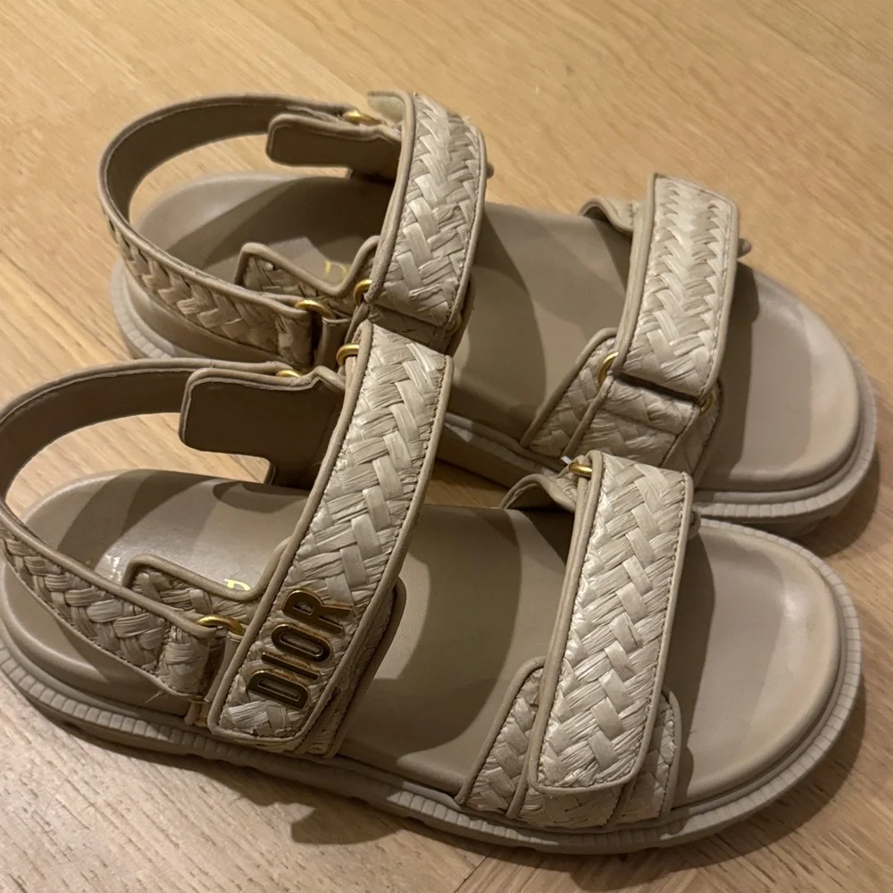 Dior Act Raffia Sandals - Picture 6 of 8